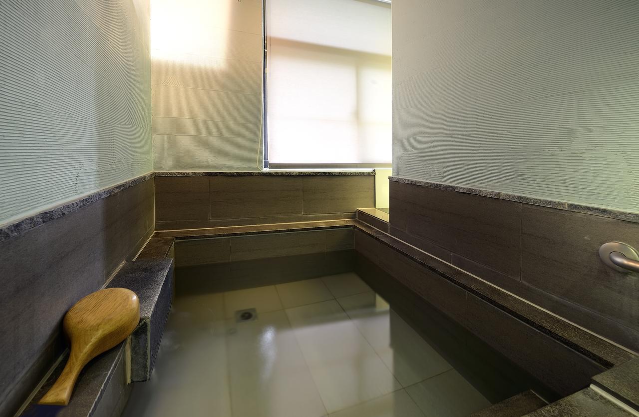 松語墅溫泉居 Pine Hot Spring Bed & Breakfast เจียวซี ภายนอก รูปภาพ
